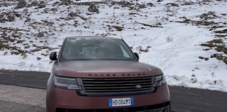 Range Rover SV Phev, eleganza e potenza incontrano la sostenibilità