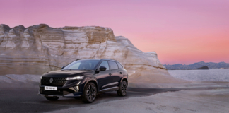 Renault, arriva in Italia la nuova Austral E-Tech series