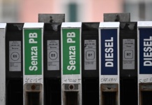 Staffetta, prezzi carburanti crescono, benzina self a 1,719 euro al litro