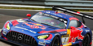 Max Verstappen guida la Mercedes AMG GT3 del team Verstappen.com Racing nella 4 Ore del Nurburgring Nordschleife - Foto: NLS