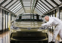 Volkswagen se pega el batacazo: beneficios al mínimo y hasta 50.000 despidos en Europa