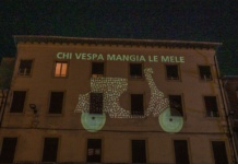 80 anni Vespa, a Pontedera street art e installazioni luminose per lo scooter mito