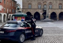 Abbassa i chilometri per vendere auto usata, 30enne denunciato per truffa a Parma Abbassa i chilometri per vendere auto usata, 30enne denunciato per truffa a Parma