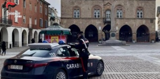 Abbassa i chilometri per vendere auto usata, 30enne denunciato per truffa a Parma
