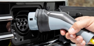 VW-Passat-GTE-Ladeanschluss