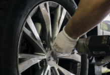 Cambio gomme, dal 15 aprile si torna agli pneumatici estivi Cambio gomme, dal 15 aprile si torna agli pneumatici estivi