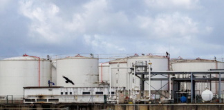 Codacons, con risalita petrolio in arrivo nuovi rialzi per benzina e gasolio