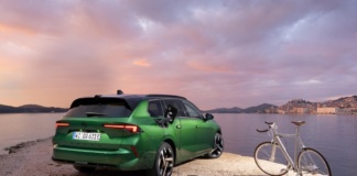 Con nuova Opel Astra Electric si ricaricano le e-bike