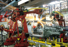 Crif, finanziamenti auto in lieve calo nel 2025, usato e giovani sostengono il mercato