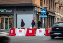 Da lunedì torna Bologna città 30, con rallentatori e display luminosi