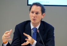 Elkann, Ferrari ben posizionata per produrre motori termici, ibridi ed elettrici