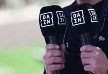 Un microfono di DAZN