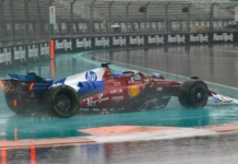 F1 GP Miami 2025: Charles Leclerc (Scuderia Ferrari) dopo essere finito a muro nel giro di schieramento della Sprint Race - Foto: Twitter @F1