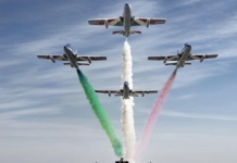 Ferrari, la 499P insieme agli aerei delle Frecce Tricolori Ferrari, la 499P insieme agli aerei delle Frecce Tricolori