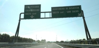 Frana in Molise, tratto A14 ancora chiuso, deviati i mezzi pesanti