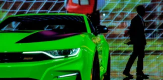 GM scraps electric Camaro plans, keeps combustion engine for 2028