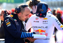Herbert also sees Verstappen in McLaren after Lambiase’s departure Max Verstappen e Gianpiero Lambiase parlato tra loro in pista