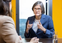 IG-Metall-Chefin: „Ich würde liebend gern einen klareren Kurs Richtung Elektro fahren“ IG-Metall-Chefin-Brenner