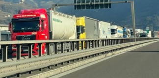 Innsbruck rilancia gli slot con passaggi tir su prenotazione al Brennero