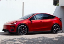 Tesla-Model-Y-Performance-rot