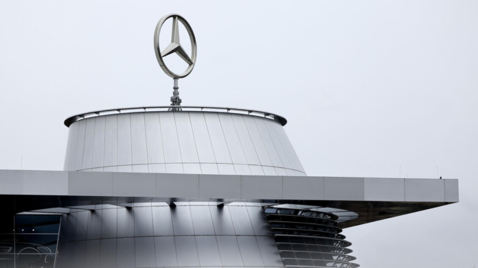 Mercedes Benz perde il 17,2% nel primo trimestre
