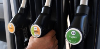 Mimit, prezzo self benzina scende a 1,777 euro, gasolio a 2,144 euro