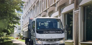 Mitsubishi Fuso (Daimler) rafforza rete di vendita europea di camion medi e bus