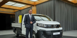 New Opel Vivaro Pickup Truck Signed Made in Türkiye Launched for Sale