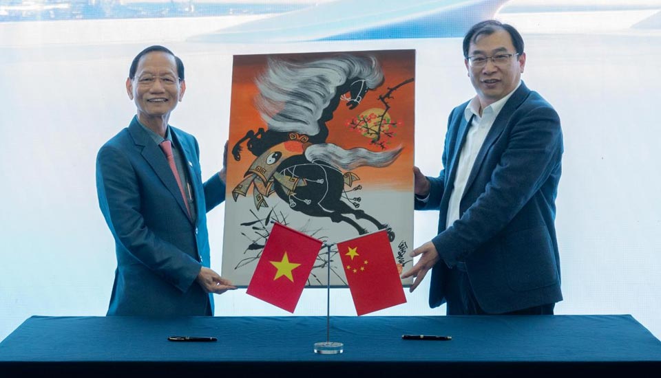 OMODA JAECOO Giant Collaborations with AiMOGA Robotics