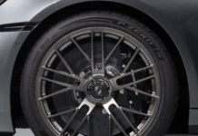 Pirelli presenta il P Zero R, pneumatico dedicato alla Porsche 911 Turbo S