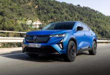 Rafale-E-Tech-Plug-in-Hybrid-300