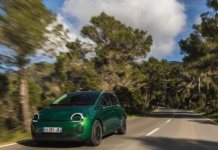 Renault Twingo E-Tech Electric, la città cambia ritmo: porte aperte il 18-19 aprile