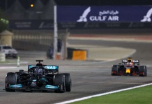 Lewis Hamilton e Max Verstappen nel GP Bahrain 2021
