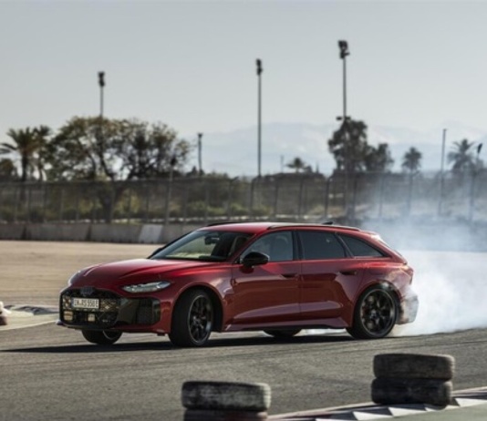 Su Audi RS 5 debutta il torque vectoring elettromeccanico