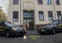 Truffe su auto di lusso tra Italia e Polonia, nove persone denunciate