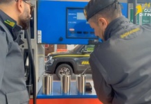 Vendeva carburante 'allungato', gestore pompa di benzina denunciato per frode