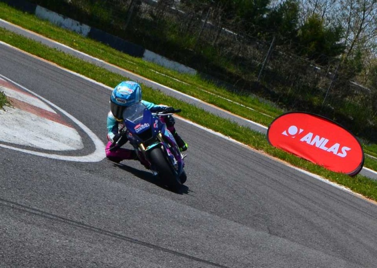 Strong Support from Anlas to Child Athletes for the Future