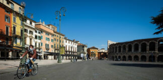 A Verona da lunedì stop ai veicoli privati in tutta piazza Bra