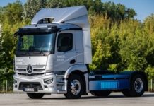 Mercedes-eActros-1