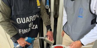 Gasolio non conforme, sequestrati 105.000 litri in provincia di Siena