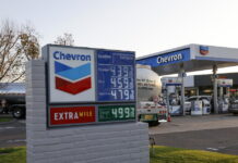 Il prezzo della benzina in tensione negli Usa, a 4,552 dollari al gallone