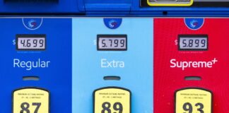 L'aumento della benzina colpisce gli americani a basso reddito, ne divora il 4%