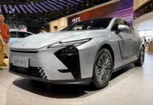 Lexus ES 2026: más grande, híbrido y eléctrico en Pekín