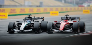 George Russell (Mercedes) e Charles Leclerc (Ferrari) sorpasso