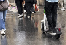 Nuove regole per i monopattini, a Roma 400 irregolarità in una settimana
