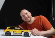 Renault appoggia il progetto dell'appassionato che ha creato una R5 Turbo 3E in Lego