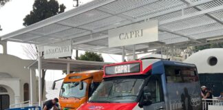 Sui bus di Capri da metà giugno addio al contante a bordo