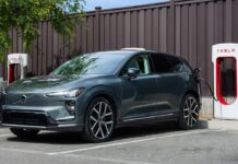 Volvo-charging-at-Tesla-Supercharger