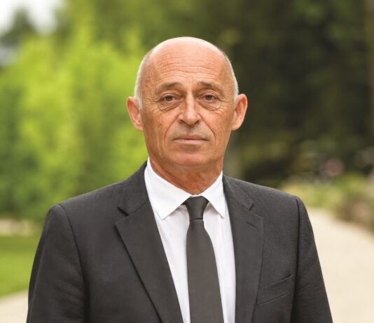 Bernard Jullien