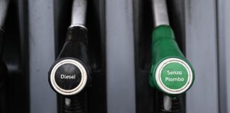Mimit, prezzo carburanti in lieve calo, benzina 1,919 euro
